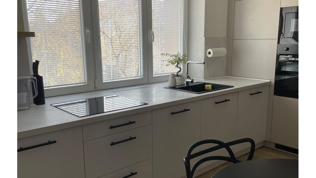 EXB - 3 IZBOVY BYT - 61m2 - BANICKA - KOMPLETKA - POSUDOK A HYPO FINANCOVANIE V CENE