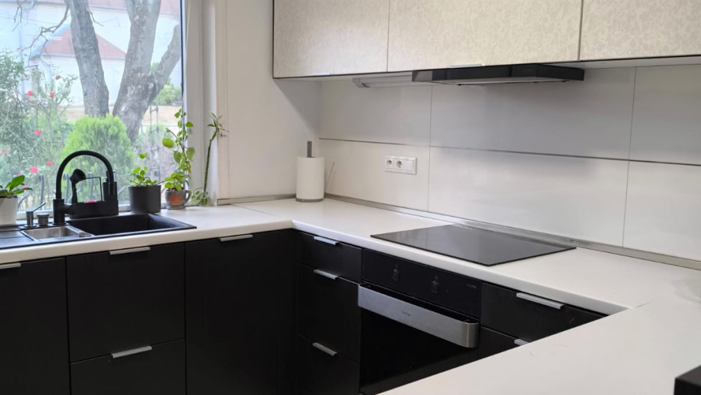 RODINNY DOM - 110m2 - BAZEN - POZEMOK 950m2 - ZNALECKY POSUDOK ZDARMA