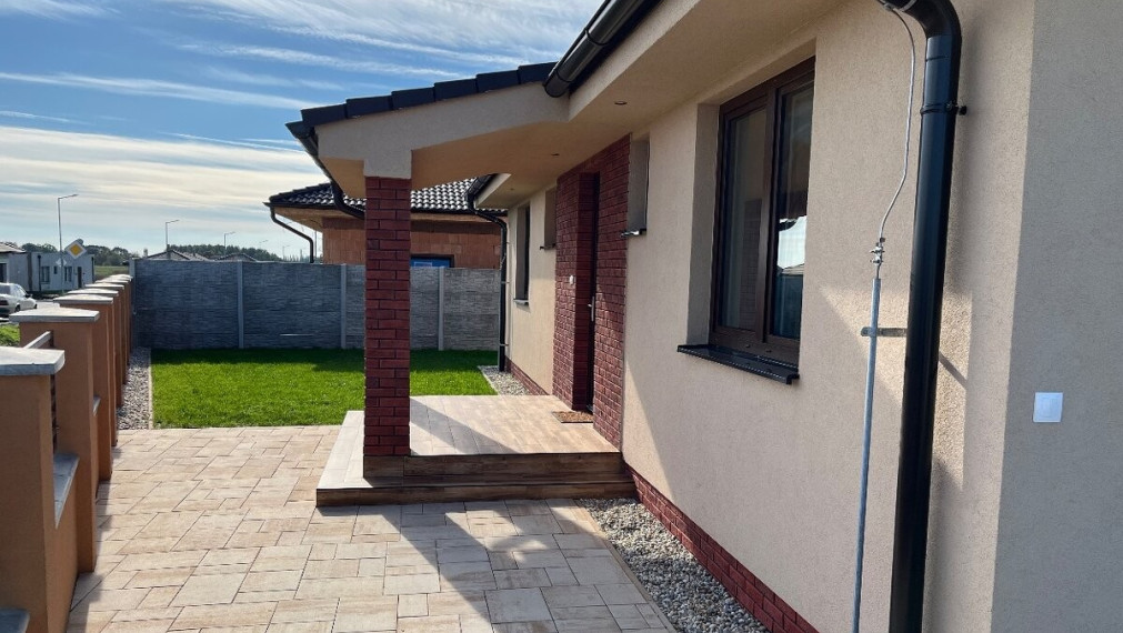 4 IZBOVY RODINNY DOM - NOVOSTAVBA - 593m2 POZEMOK - ZNALECKY POSUDOK A HYPO FINANCOVANIE V CENE