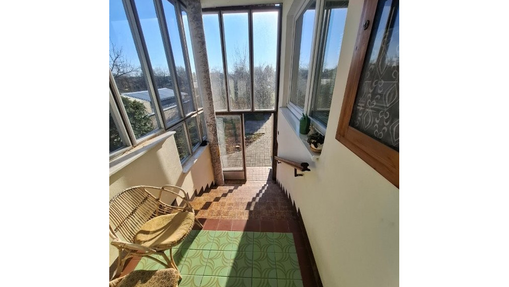 DVOJPODLAŽNÝ RODINNÝ DOM - ČECHYNCE - 1530m2 POZEMOK - POVODNY STAV - ZNALECKY POSUDOK A FINANCOVANIE ZDARMA