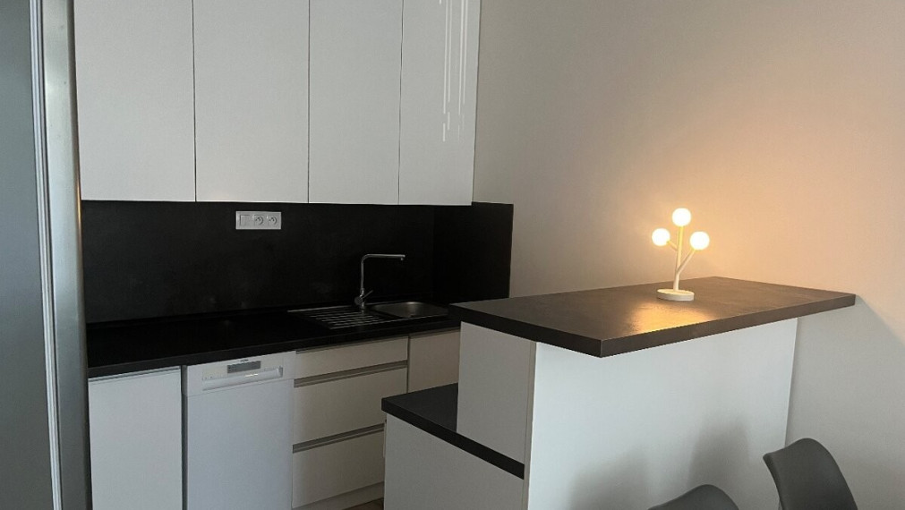 PRIPRAVUJEME - 2 IZBOVY BYT TABÁŇ - PARKOVANIE - ZNALECKY POSUDOK ZDARMA