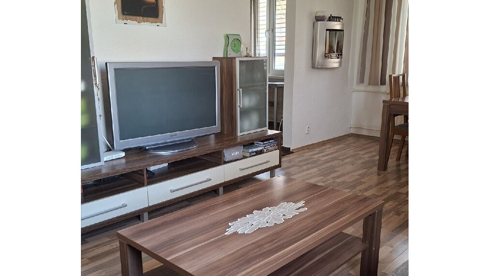 3-izbový byt v centre mesta, 80 m², kompletná rekonštrukcia / servis bonus 1000 EUR zdarma