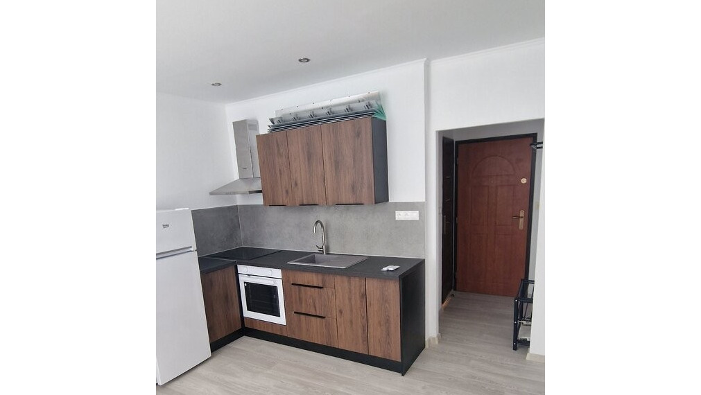 1 IZBOVY BYT - 37m2 - KOMPLETKA - SOTINA - HYPO SERVIS A POSUDOK V CENE