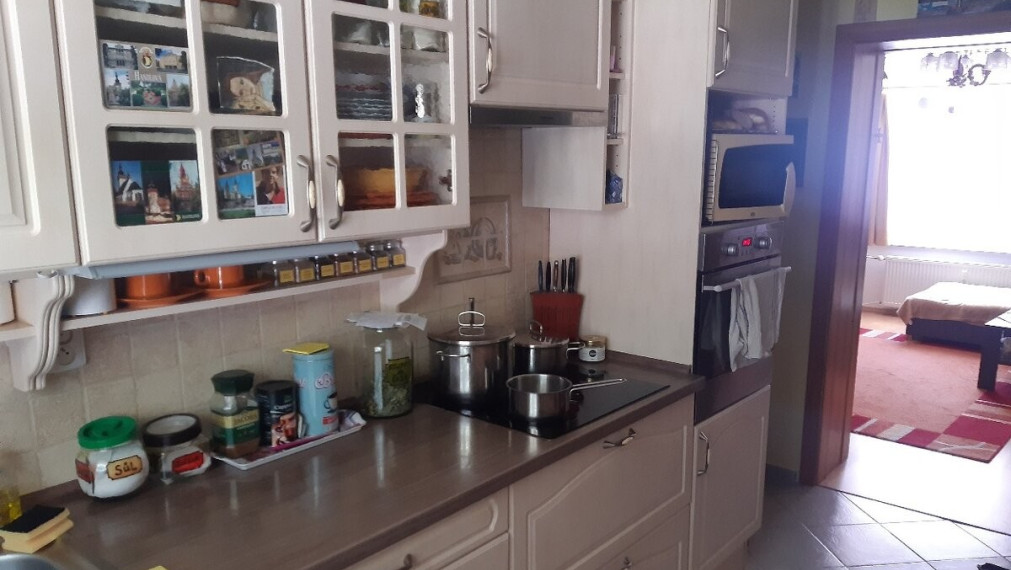 🏡 PRIPRAVUJEME NA PREDAJ | Kompletne zrekonštruovaný 3-izbový tehlový byt – Handlová