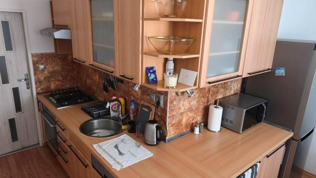 VEĽKÝ 2-IZBOVÝ BYT 60 m² + BALKÓN | STRAŇANY, MICHALOVCE | MOŽNOSŤ 3-IZBOVÉHO BYTU