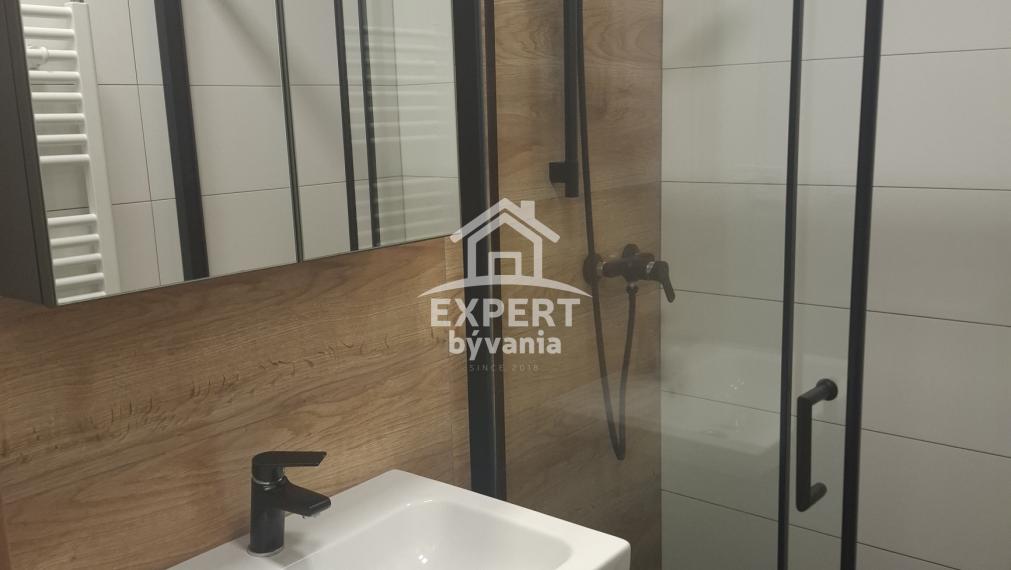 2 IZBOVY BYT - CENTRUM MESTA - 60m2 - KOMPLETKA - ZARIADENÉ - KLIMATIZÁCIA - ZNALECKY POSUDOK ZDARMA