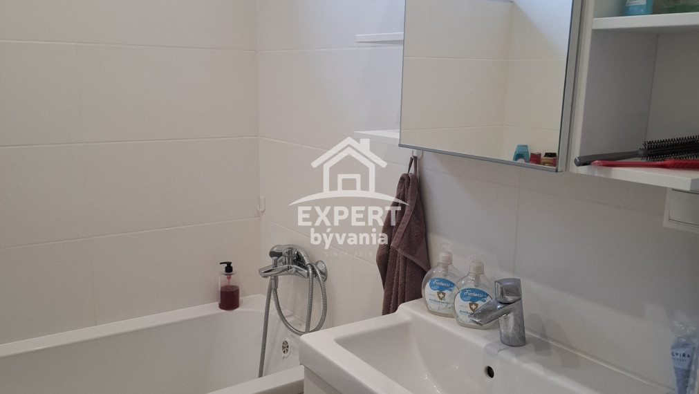 4 IZBOVY BYT - 103m2 - 2x PIVNICA - GARÁŽ - ZAHRADKA - HYPOTEKA - POSUDOK A POISTENIE ZDARMA