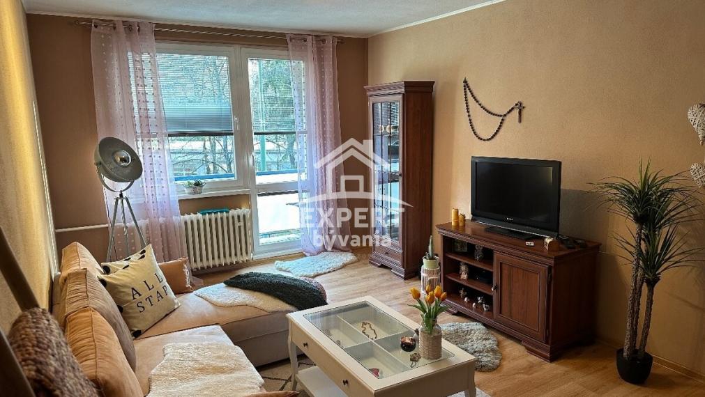 3 IZBOVÝ BYT - 86m2 - BALKON - KOMORA - ŠPAJZA - ZNALECKÝ POSUDOK A POISTENIE ZDARMA