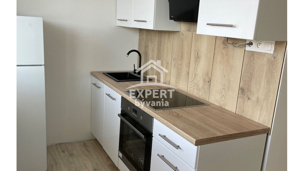 1 IZBOVÝ BYT - 34m2 - JURKOVIČA - REKONŠTRUKCIA - ZNALECKÝ POSUDOK A POISTENIE ZDARMA