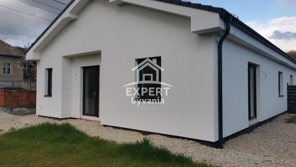 4 IZBOVÝ RODINNÝ DVOJDOM - SAMOSTATNÝ VSTUP - STAV HOLODOM - 358m2 POZEMOK - ZNALECKÝ POSUDOK