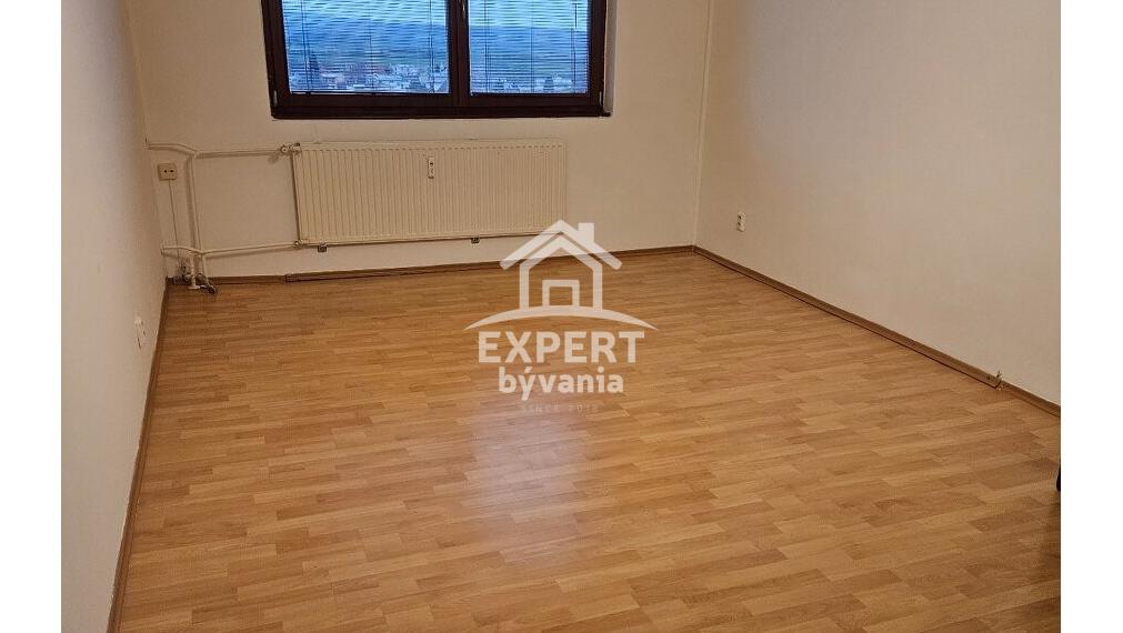 EXPERT BYVANIA - PREDAJ - 3 IZBOVY BYT - TYRSOVA - ZNALECKY POSUDOK A POISTENIE V CENE