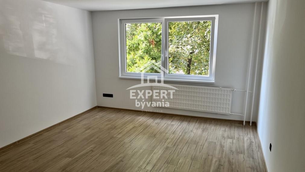 EXPERT BYVANIA - PREDAJ - 3 IZBOVÝ BYT - 78m2 - NOVÁ VES - ZNALECKÝ POSUDOK ZDARMA