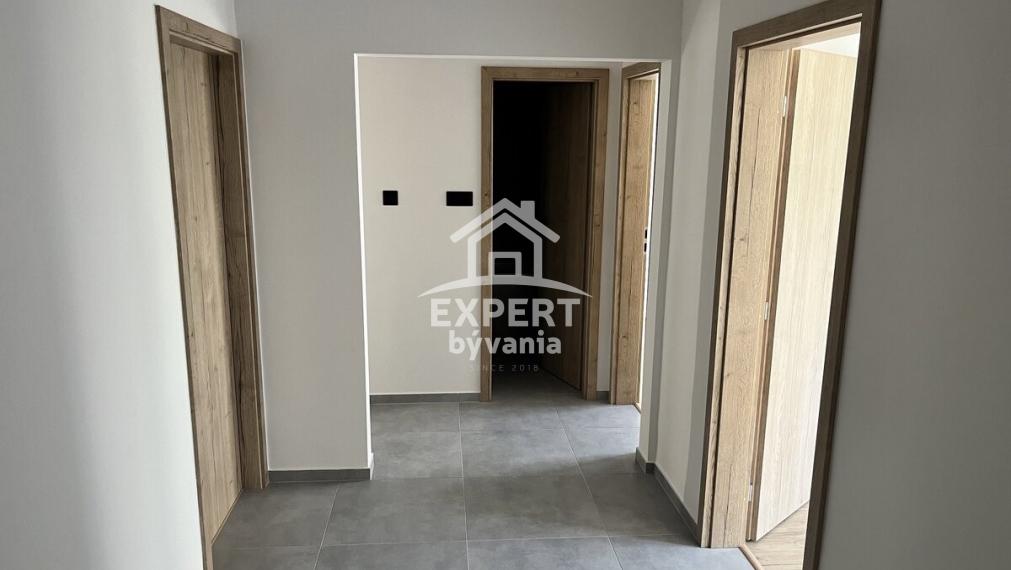 EXPERT BYVANIA - PREDAJ - 3 IZBOVÝ BYT - 78m2 - NOVÁ VES - ZNALECKÝ POSUDOK ZDARMA