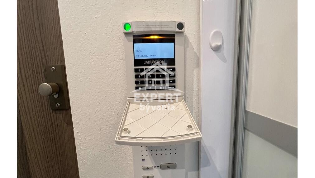 EXPERT BYVANIA - PREDAJ - 2 IZBOVY - K VYSTAVISKU - ZNALECKÝ POSUDOK ZDARMA