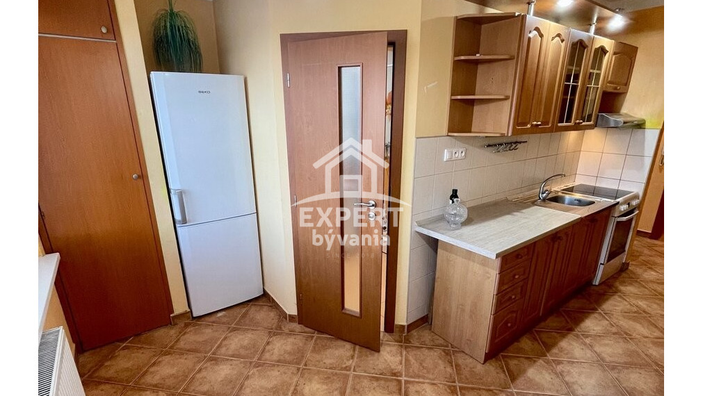 3 IZBOVÝ BYT - 80m2 - MEDVEDZIE - ČIASTOČNÁ REKONŠTRUKCIA - ZNALECKY POSUDOK ZDARMA