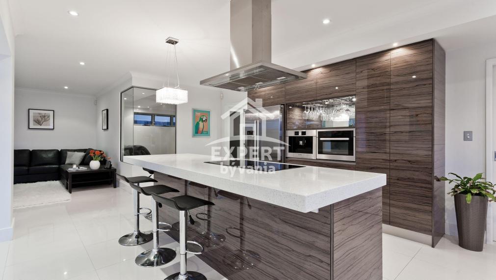 PRIPRAVUJEME - 4 IZBOVY BYT - 78m2 - POVODNY STAV - ZNALECKY POSUDOK A HYPO SERVIS V CENE