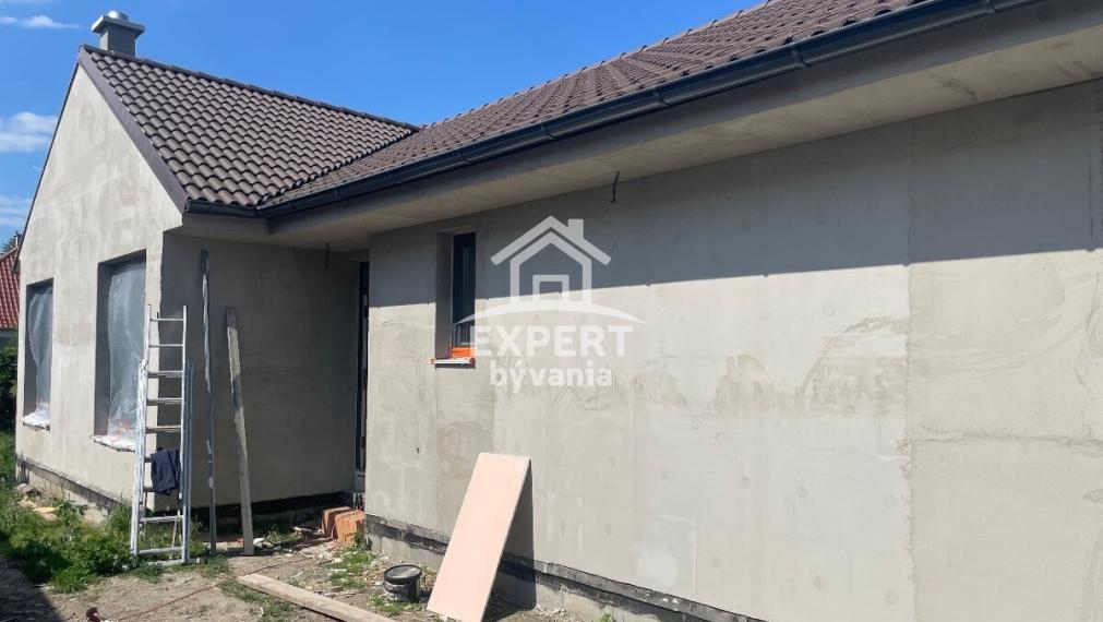 EXB - NOVOSTAVBA - 3 IZBOVÝ BUNGALOV - 460m2 POZEMOK - HYPO SERVIS A ZNALECKY POSUDOK ZDARMA