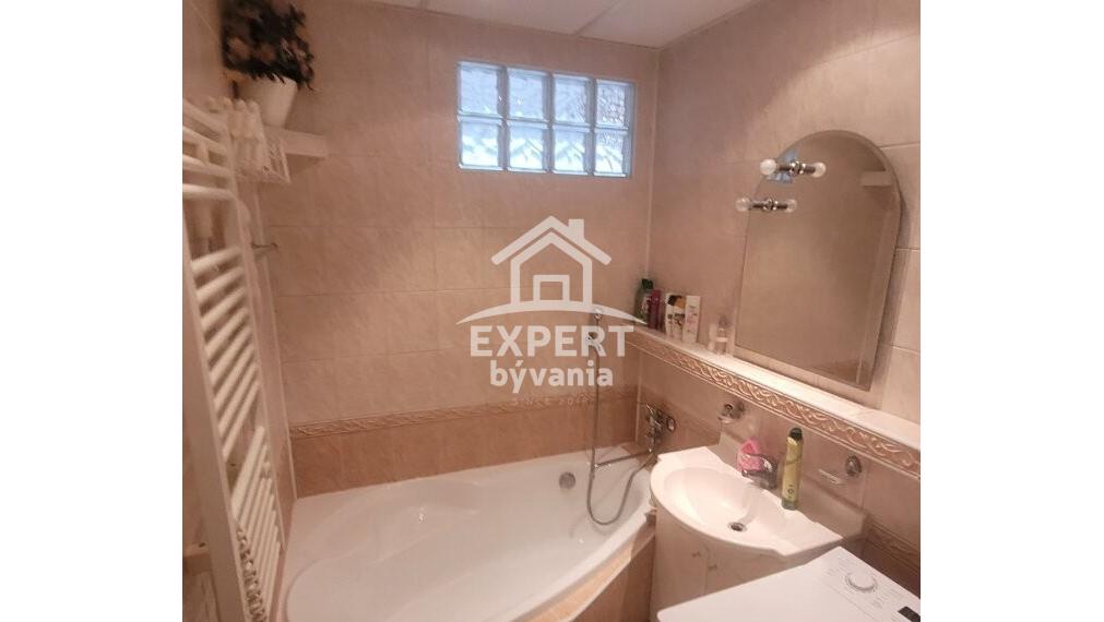 2.5 IZBOVY BYT - 64m2 - MIEROVA - REKO - POSUDOK A HYPO SERVIS ZDARMA