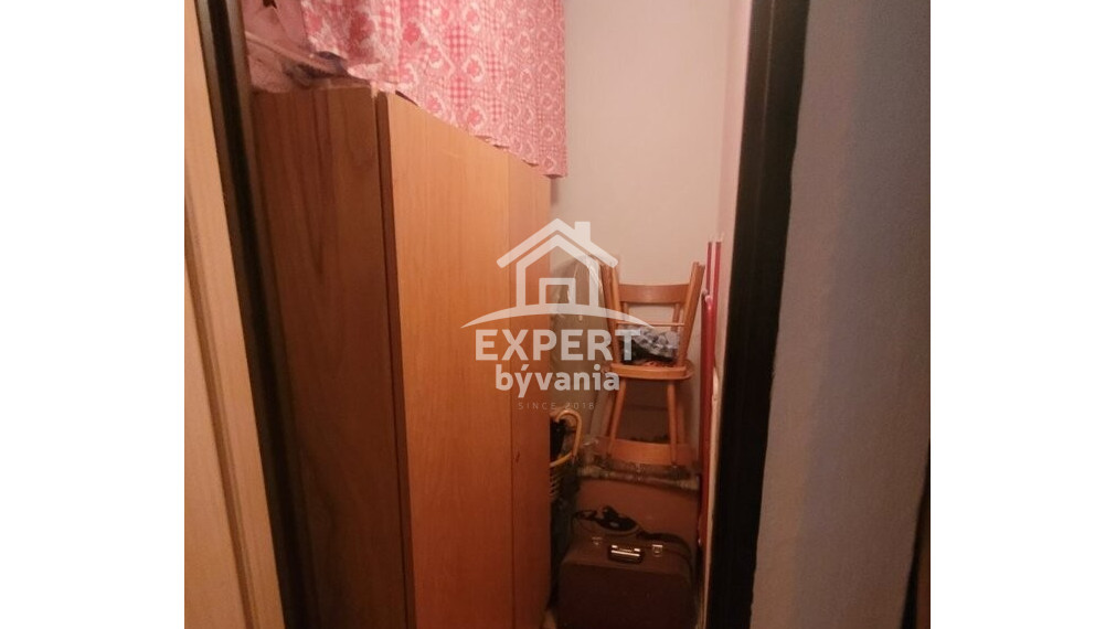 2.5 IZBOVY BYT - 64m2 - MIEROVA - REKO - POSUDOK A HYPO SERVIS ZDARMA