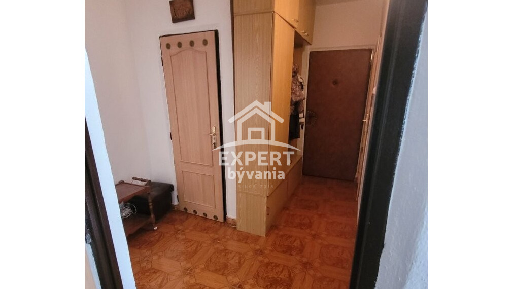 2.5 IZBOVY BYT - 64m2 - MIEROVA - REKO - POSUDOK A HYPO SERVIS ZDARMA