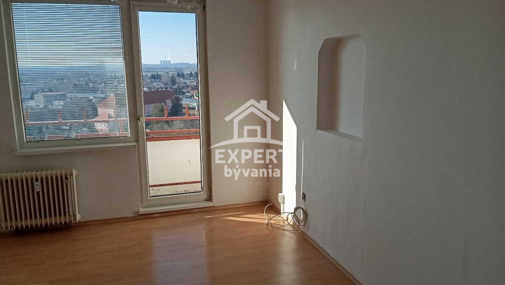 3 IZBVÝ BYT - 69m2 - DOPRAVNÁ - SUPER VÝHĽAD - FINANCOVANIE A ZNALECKÝ POSUDOK V CENE