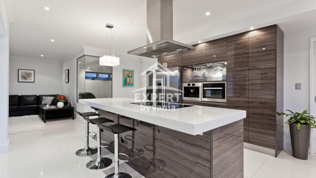 2 IZBOVY BYT - 66m2 - SPIGLSAL - ZNALECKY POSUDOK A DINANCOVANIE ZDARMA