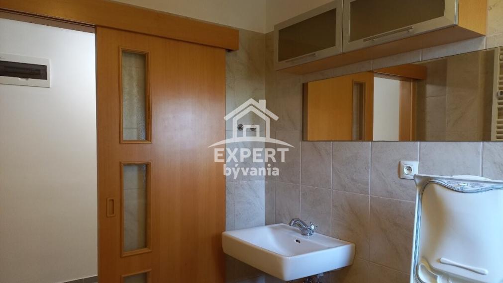 2 IZBOVY BYT - 66m2 - SPIGLSAL - ZNALECKY POSUDOK A DINANCOVANIE ZDARMA