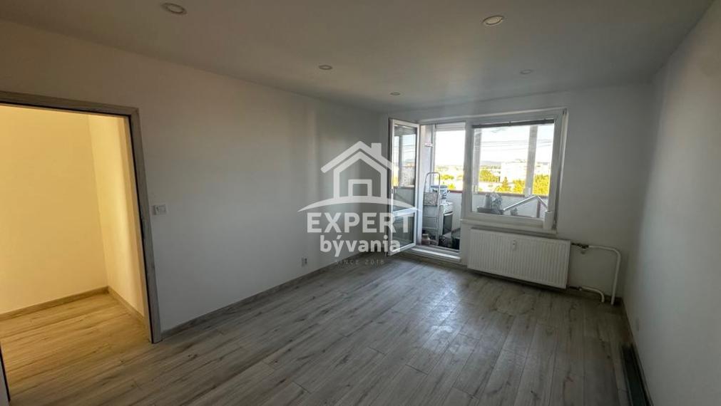 2 IZBOVY BYT - 61m2 - RUBANISKO II - KOMPLETKA - 8/8 - POSUDOK A HYPO SERVIS ZDARMA