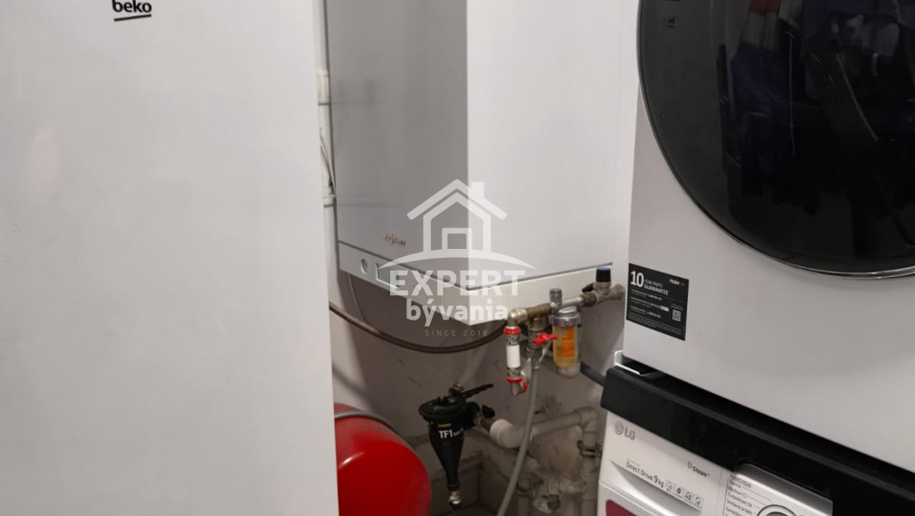 RODINNY DOM - 110m2 - BAZEN - POZEMOK 950m2 - ZNALECKY POSUDOK ZDARMA