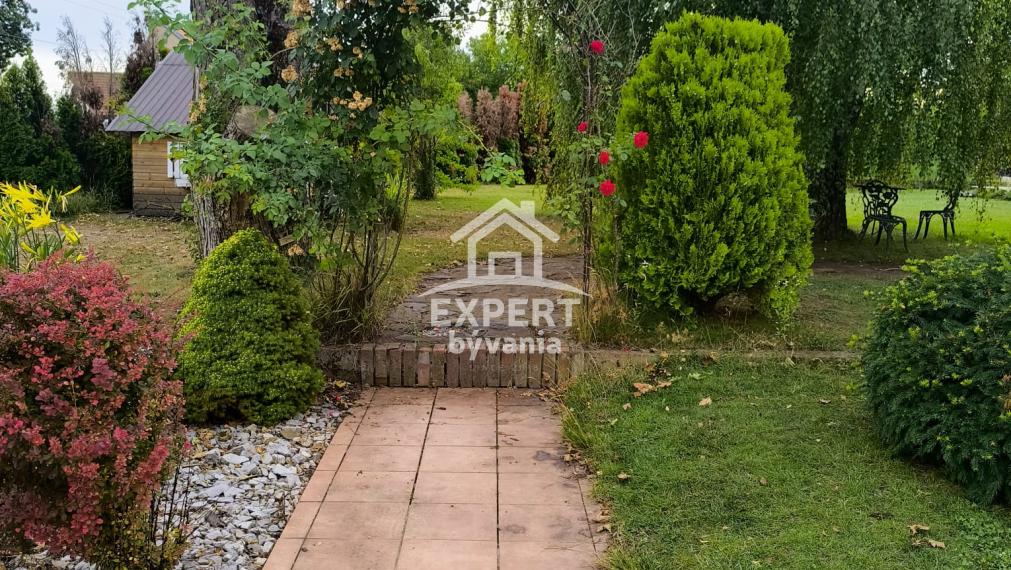 RODINNY DOM - 110m2 - BAZEN - POZEMOK 950m2 - ZNALECKY POSUDOK ZDARMA