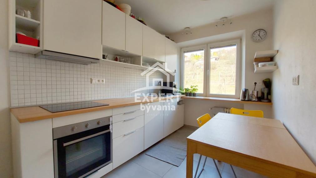 2 IZBOVY BYT - BAKOŠOVA - CENTRUM - 68m2 - ZNALECKY POSUDOK A FINANCOVANIE ZDARMA