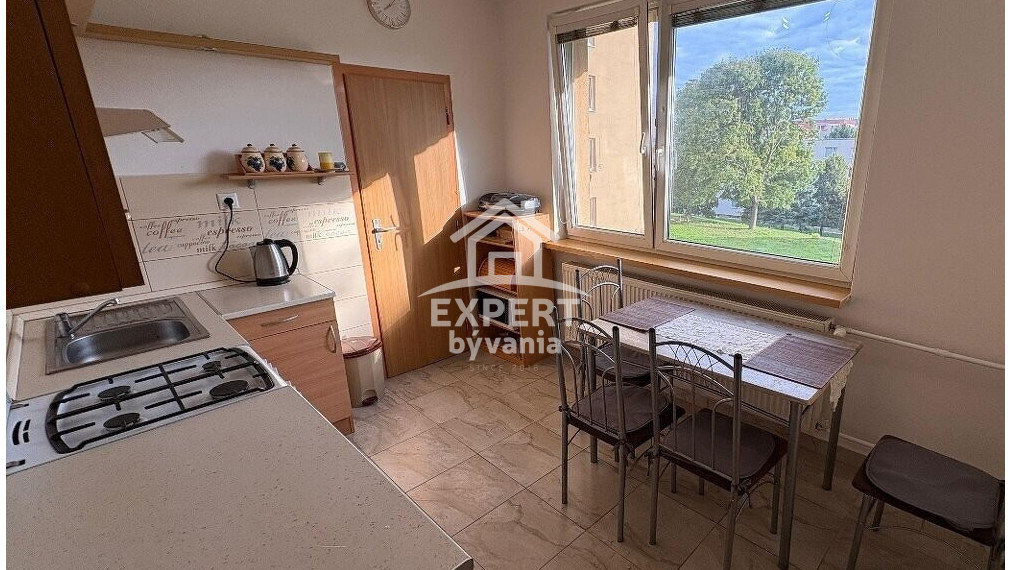 2 IZBOVY BYT - 65m2 - KOMPLET REKONŠTRUKCIA - ZARIADENÉ - KLOKOČINA