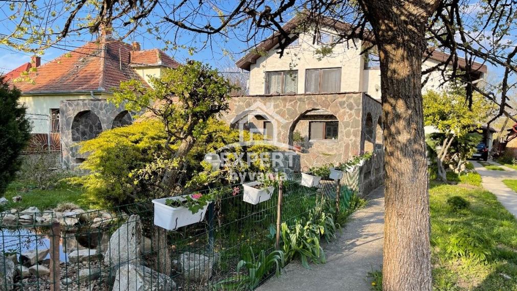 EXB RODINNY DOM - BRANČ - 250m2 - TOPKA - POSUDOK A FINANCOVANIE V CENE