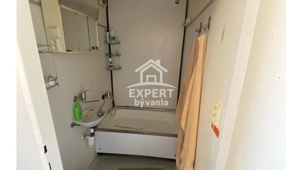 EXB - GARSONKA - ZDENKA NEJEDLEHO - HYPO SERVIS A ZNALECKY POSUDOK ZDARMA