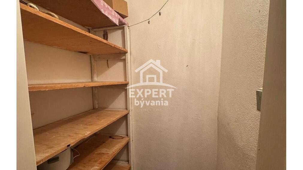 3 IZBOVÝ BYT - 84m2 - MOCHOVSKA - FINANCOVANIE A ZNALECKY POSUDOK V CENE