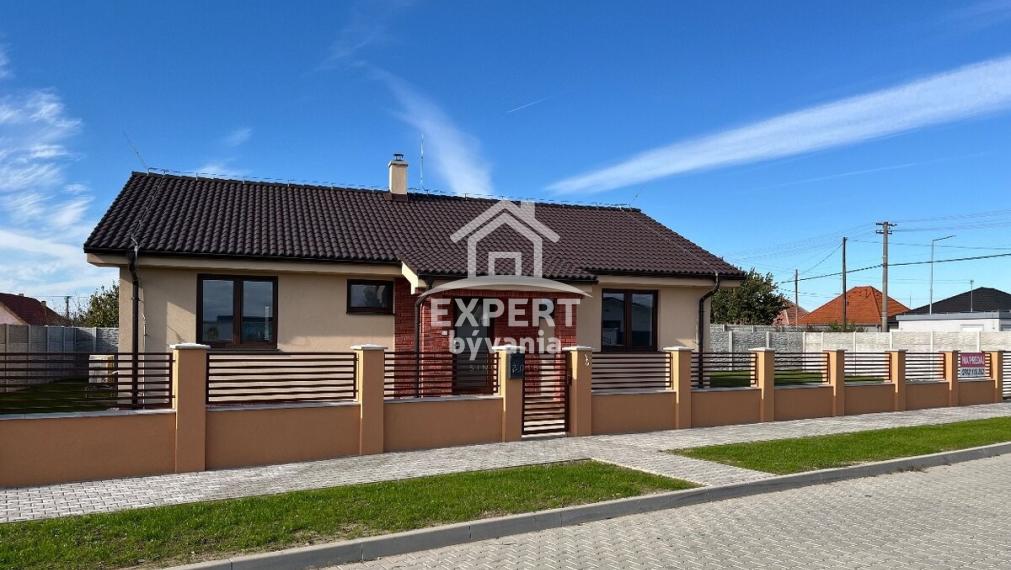 4 IZBOVY RODINNY DOM - NOVOSTAVBA - 593m2 POZEMOK - ZNALECKY POSUDOK A HYPO FINANCOVANIE V CENE