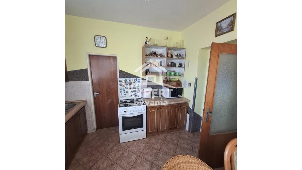 DVOJPODLAŽNÝ RODINNÝ DOM - ČECHYNCE - 1530m2 POZEMOK - POVODNY STAV - ZNALECKY POSUDOK A FINANCOVANIE ZDARMA