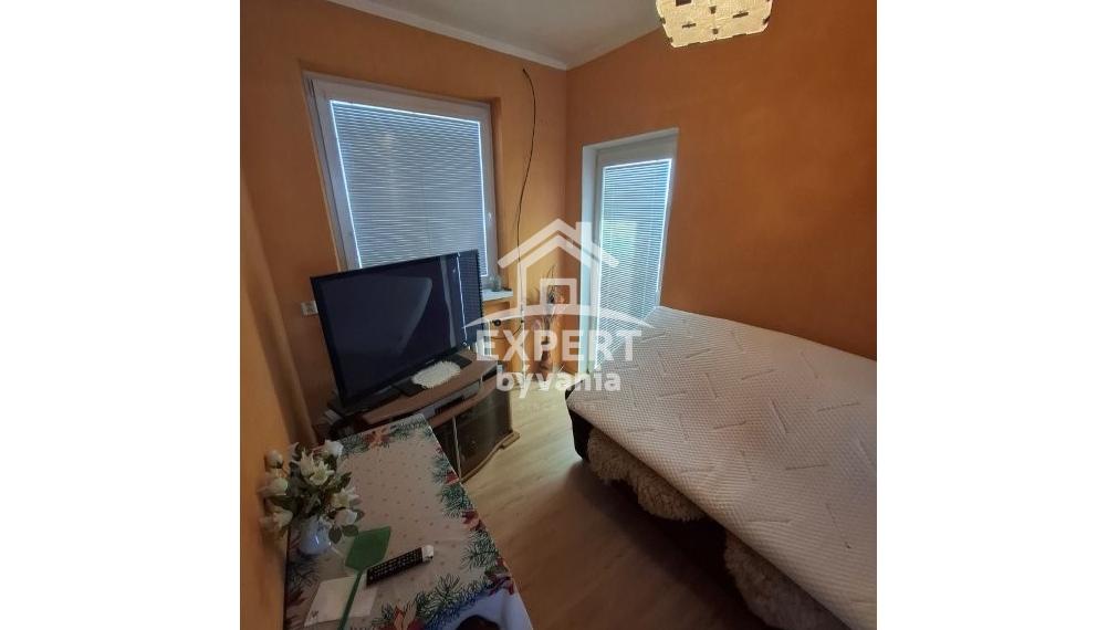 DVOJPODLAŽNÝ RODINNÝ DOM - ČECHYNCE - 1530m2 POZEMOK - POVODNY STAV - ZNALECKY POSUDOK A FINANCOVANIE ZDARMA