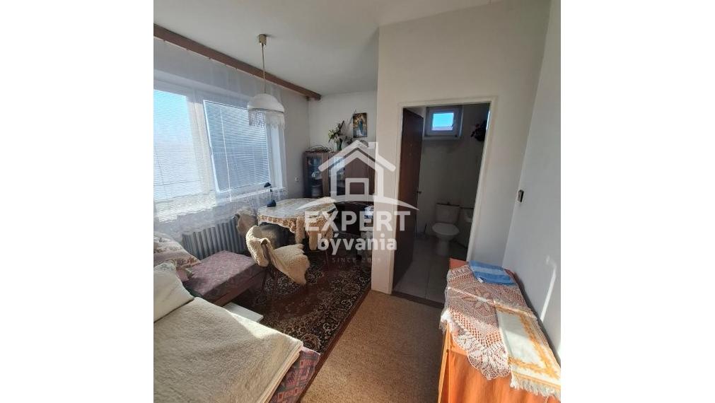 DVOJPODLAŽNÝ RODINNÝ DOM - ČECHYNCE - 1530m2 POZEMOK - POVODNY STAV - ZNALECKY POSUDOK A FINANCOVANIE ZDARMA