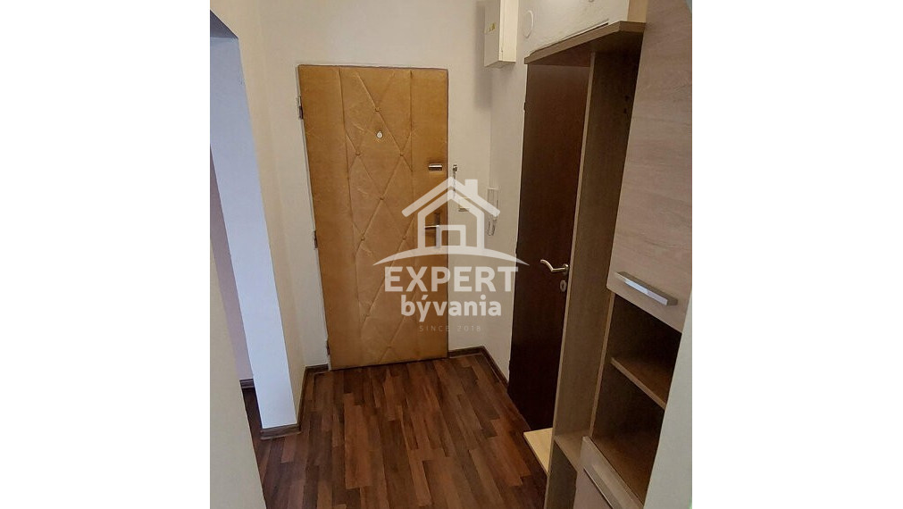 1 IZBOVY BYT - TOP LOKALITA - ZNALECKY POSUDOK A HYPO SERVIS ZDARMA