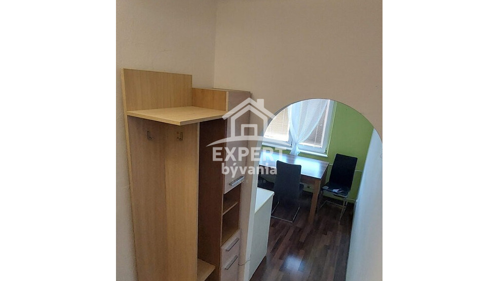 1 IZBOVY BYT - TOP LOKALITA - ZNALECKY POSUDOK A HYPO SERVIS ZDARMA