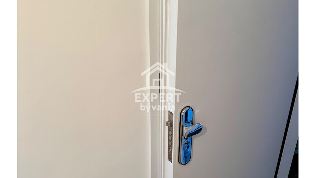 3 IZBOVY BYT - 81m2 - KOMPLETKA - TOP LOKALITA - ZNALECKY POSUDOK ZDARMA