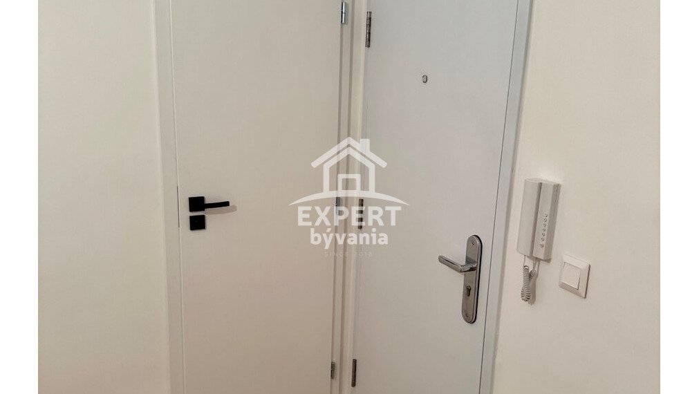 3 IZBOVY BYT - 81m2 - KOMPLETKA - TOP LOKALITA - ZNALECKY POSUDOK ZDARMA