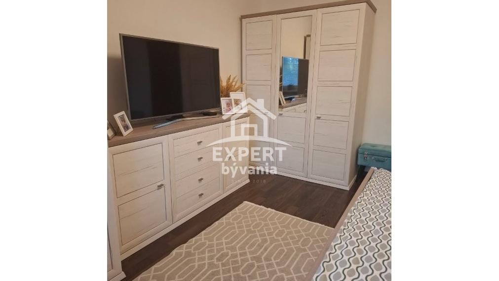 3 IZBOVY BYT - 84m2 - KOMPLETKA - ZARIADENE - NA HORKE - POSUDOK ZDARMA