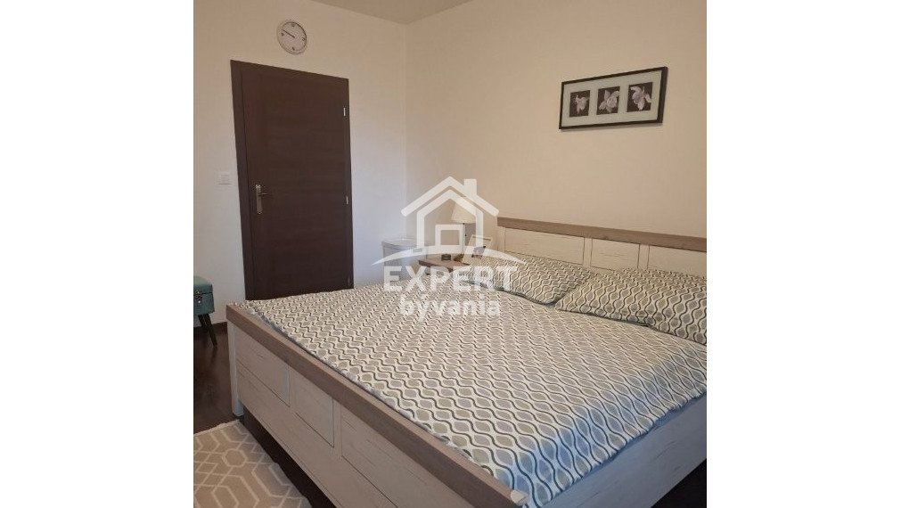 3 IZBOVY BYT - 84m2 - KOMPLETKA - ZARIADENE - NA HORKE - POSUDOK ZDARMA