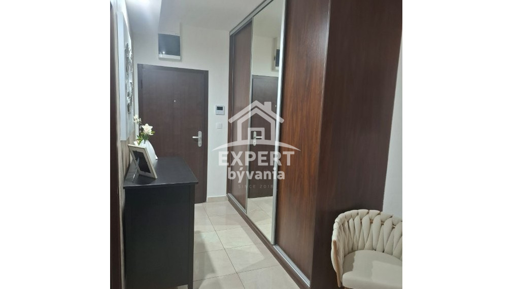 3 IZBOVY BYT - 84m2 - KOMPLETKA - ZARIADENE - NA HORKE - POSUDOK ZDARMA