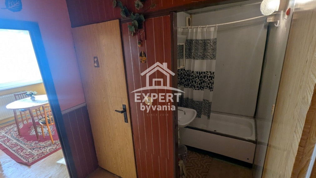 1 IZBOVY BYT - 36m2 - POVODNY STAV - PERECKA - BEZ BALKONU