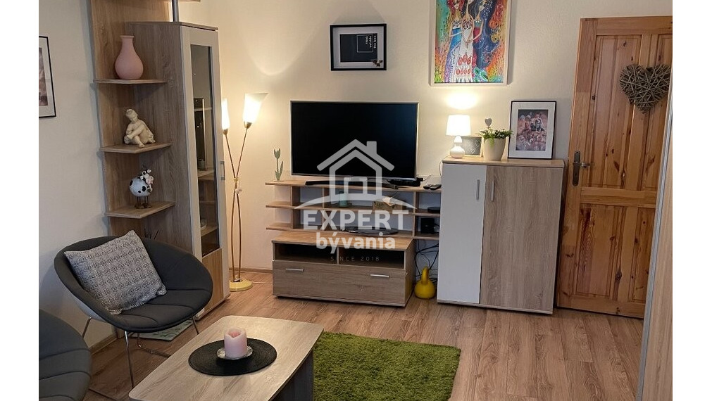 1 IZBOVY BYT - KOMPLETKA - ZARIADENÉ - BEZBARIEROVÉ - POSUDOK ZDARMA