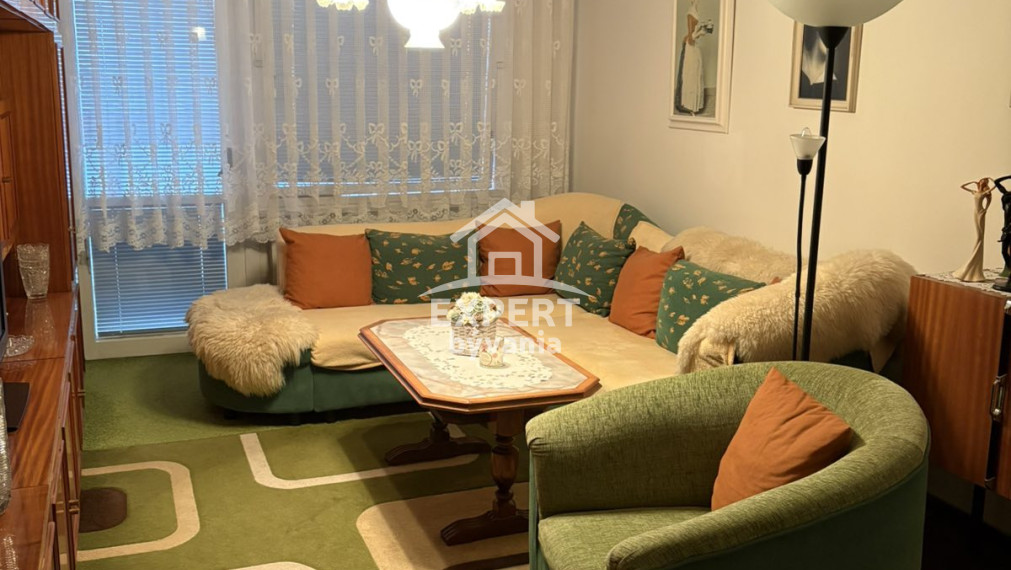 1 IZBOVY BYT - 47m2 - POVODNY STAV - BALKON - PIVNICA