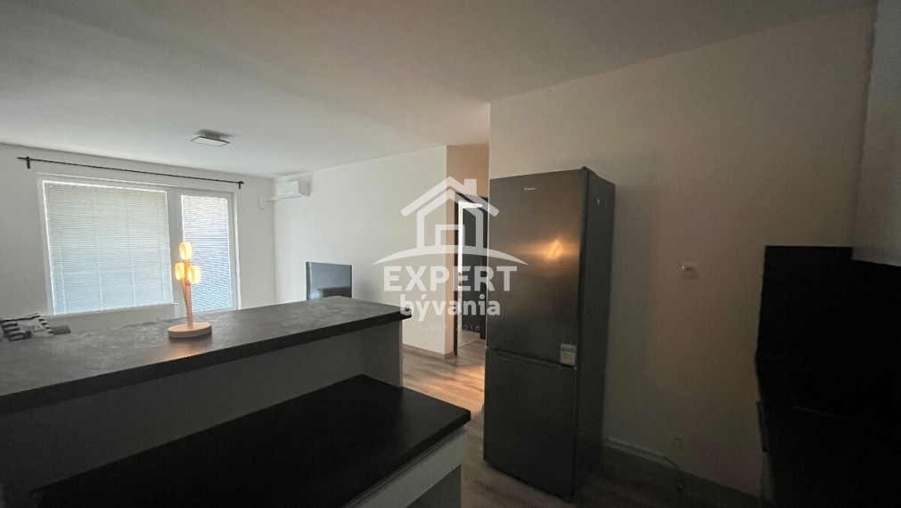 PRIPRAVUJEME - 2 IZBOVY BYT TABÁŇ - PARKOVANIE - ZNALECKY POSUDOK ZDARMA